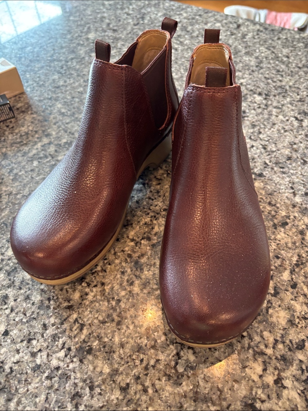 Dansko Women's Becky ankle Boots in Burgundy Brown sz 38